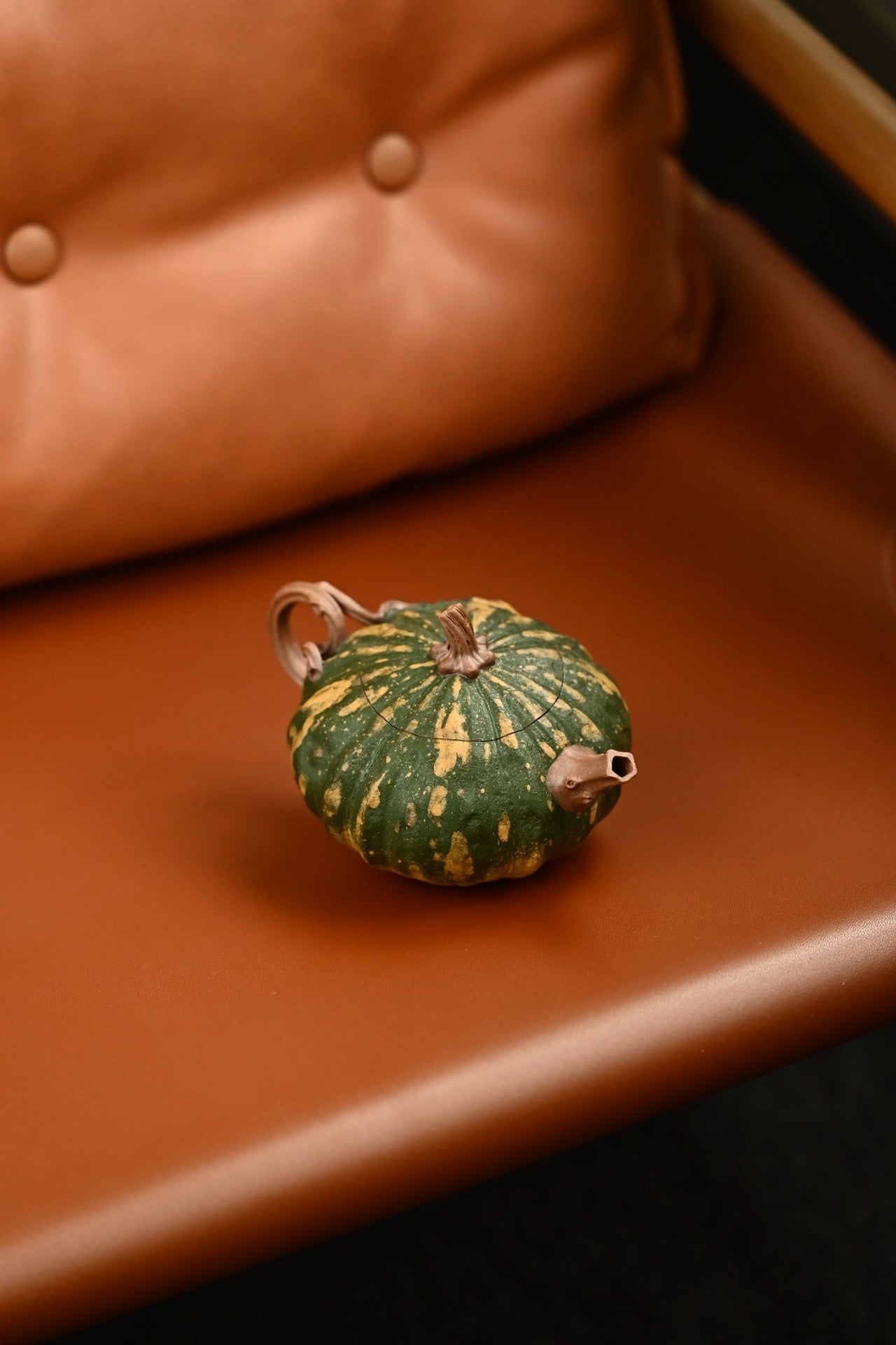 "Chinese Yixing Biomimicry Pumpkin Zisha Teapot, Symbolizing the Harvest Season and Good Fortune"