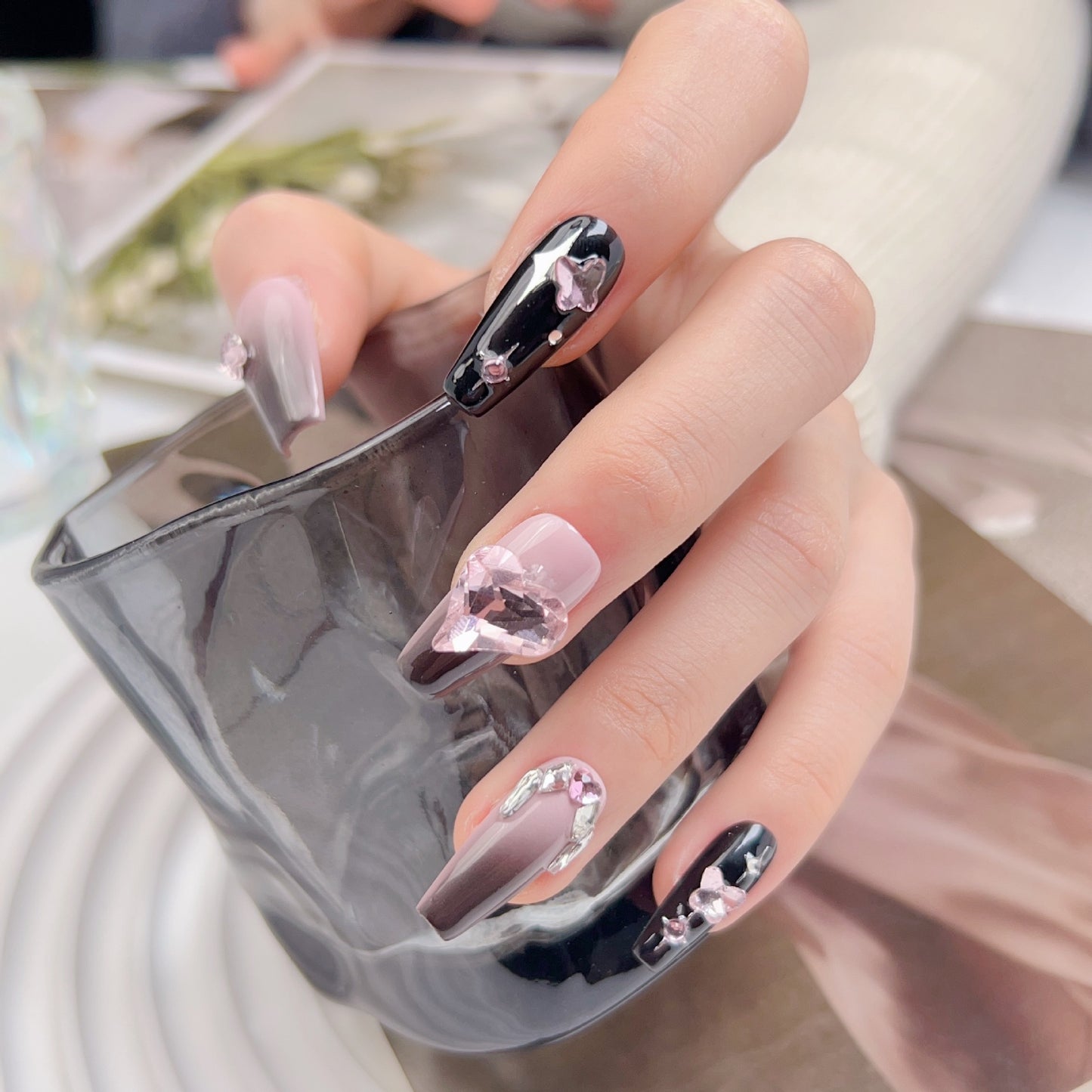 black pink Press on 10pcs Nail Long Fake Nails withDesign Coffin Stick on Nails for Women Finish Nail Art with Design