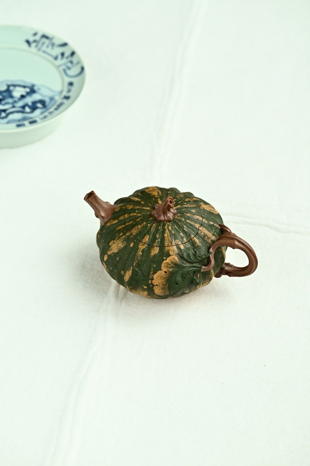 "Chinese Yixing Biomimicry Pumpkin Zisha Teapot, Symbolizing the Harvest Season and Good Fortune"